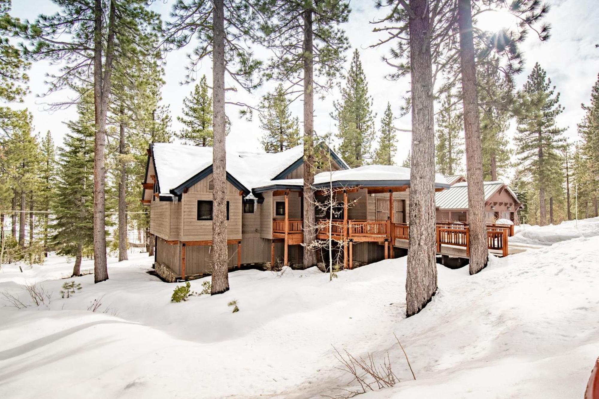 Coyote Moon By Avantstay Cabin Wsauna Mins From Dt Truckee Northstar Exteriör bild