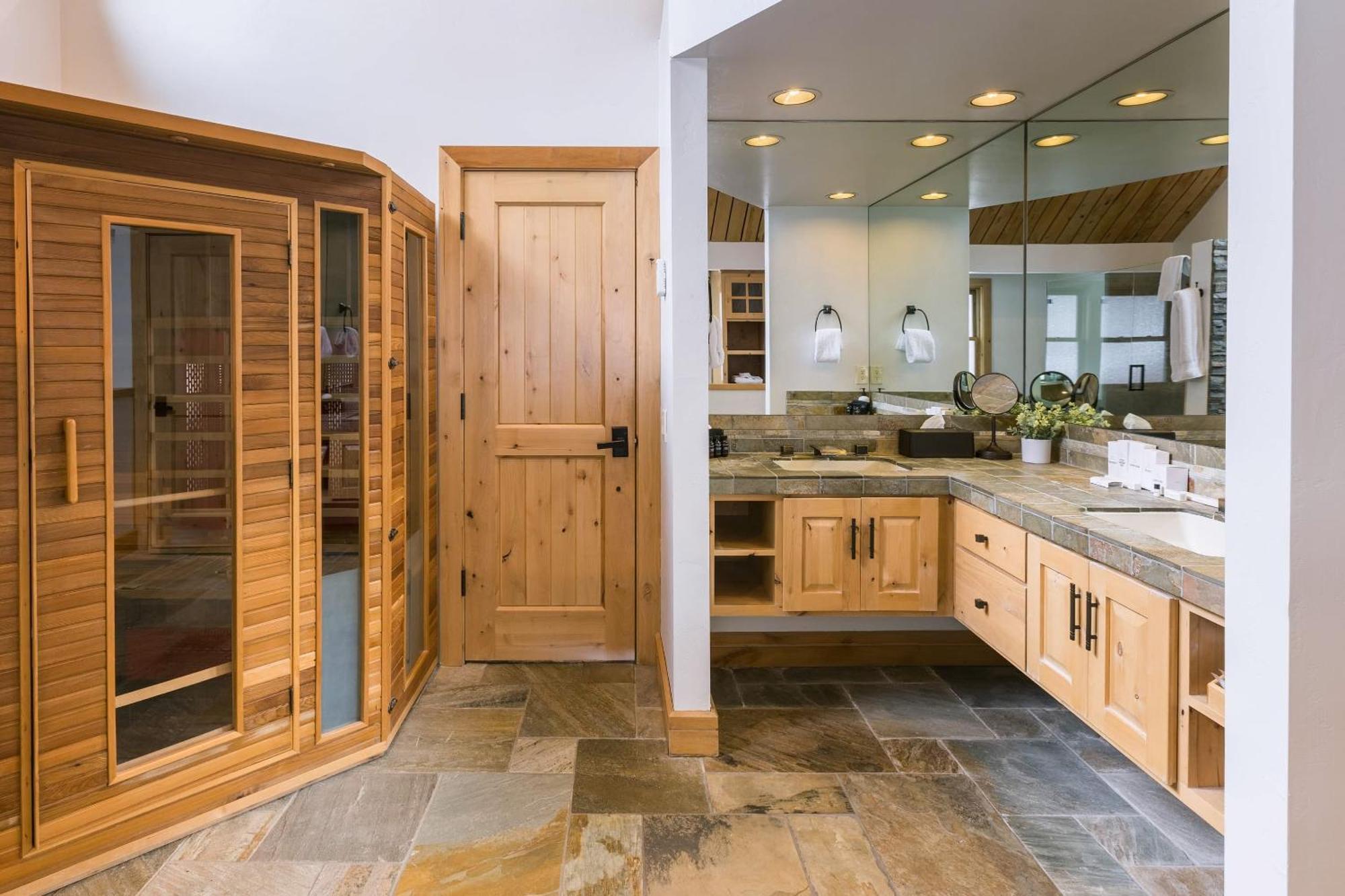 Coyote Moon By Avantstay Cabin Wsauna Mins From Dt Truckee Northstar Exteriör bild